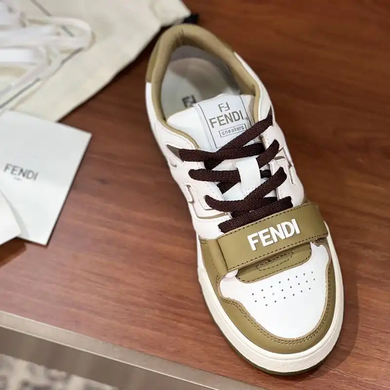 Affordable Affordable Fendi Match Compact Sneakers with Fendi Strap Unisex Leather White Green 0127