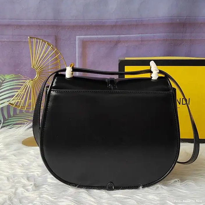 Affordable Affordable Bag Black Leather Fendi C'mon Calf Medium In 0218