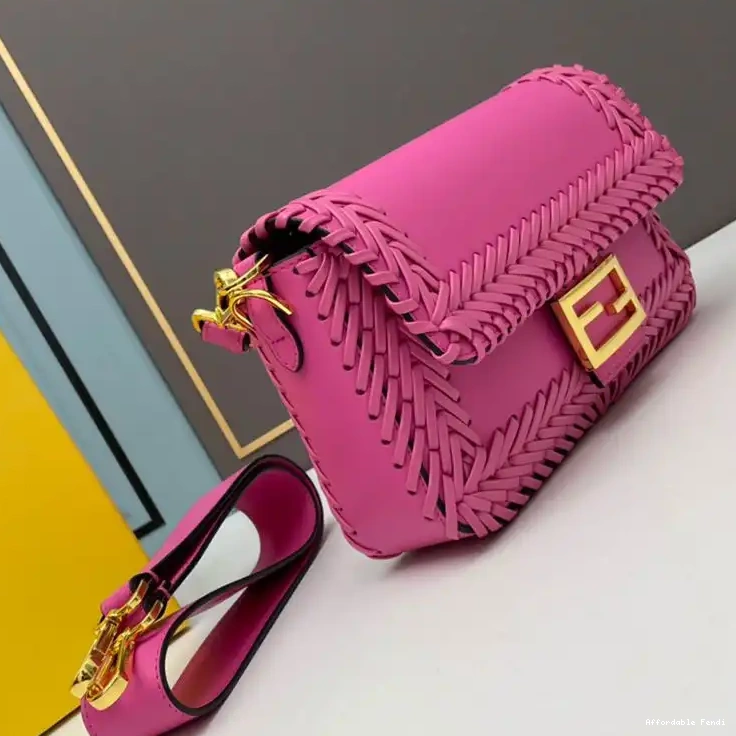 Affordable Affordable Medium In Fendi Leather Stitching Rose Baguette Bag 0213