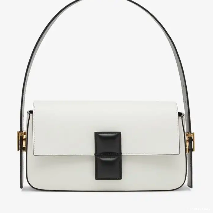 Cheap Affordable Medium In Baguette Leather Bag White Fendi Nappa Twist 0220