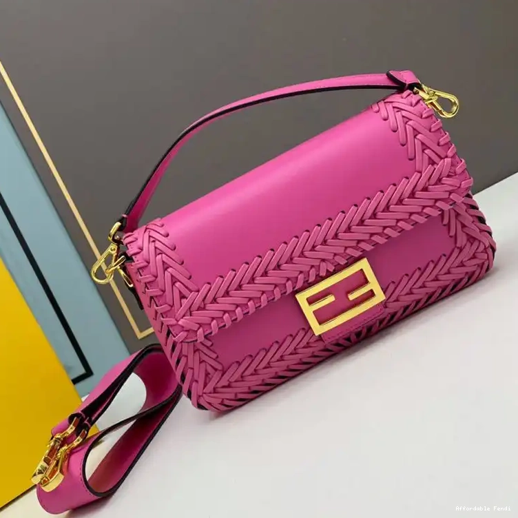 Affordable Affordable Medium In Fendi Leather Stitching Rose Baguette Bag 0213