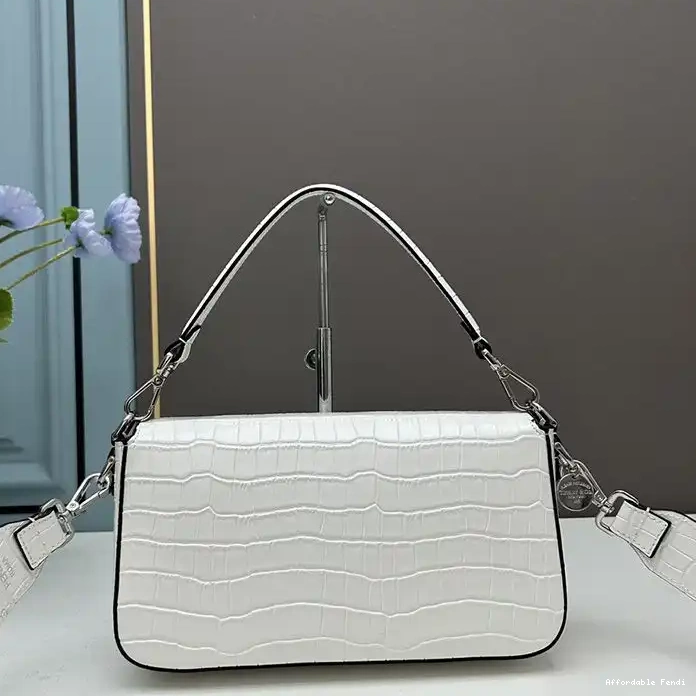 Affordable Affordable Bag Re-Edition In White Fendi Medium Crocodile Baguette Leather 0209