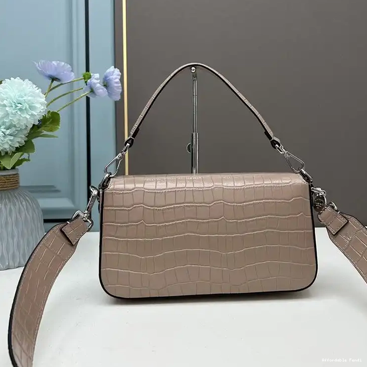 Affordable Affordable Baguette Leather Crocodile Bag In Fendi Apricot Re-Edition Medium 0219