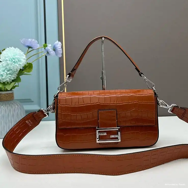 Affordable Affordable Bag In Brown Crocodile Fendi Baguette Re-Edition Medium Leather 0213