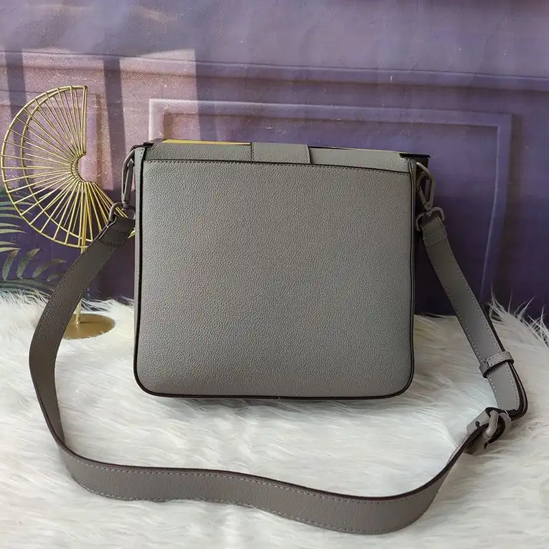 Affordable Affordable Fendi Medium Baguette Messenger In Cuoio Romano Leather Grey 0204