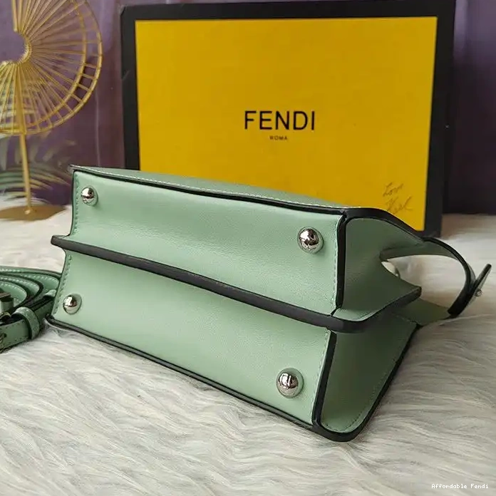 Cheap Affordable Leather Petite Bag Peekaboo In Green ISeeU Fendi Nappa 0213