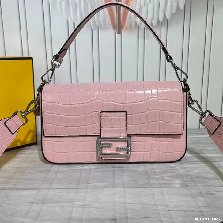 Affordable Affordable Crocodile Pink Leather Medium In Baguette Fendi Bag Tiffany 0215